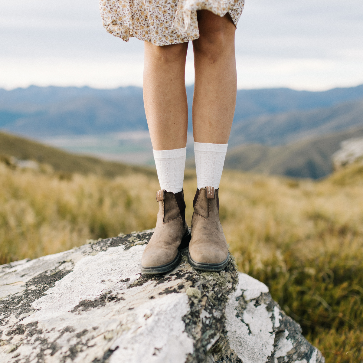 Merino wool cream socks woman nz aus